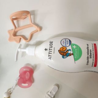 에티튜드 천연 젖병세정제 무향 700ml 1종 주방세제 EWG올그린 순한 비건 세제 — 5점을 준 리뷰어가 2022년 8월 올린 사용 사진