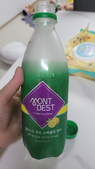 몽베스트 Montbest with Sparkling water Lemon OR Lime 20병(랜덤) — 4.5점을 준 리뷰어가 2022년 8월 올린 사용 사진