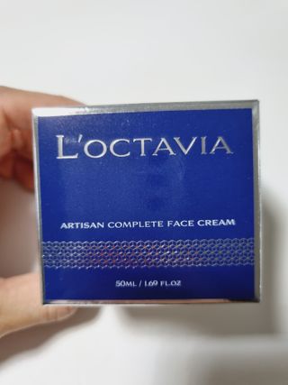 록타비아 Artisan Complete Face Cream — 5점을 준 리뷰어가 2023년 10월 올린 사용 사진