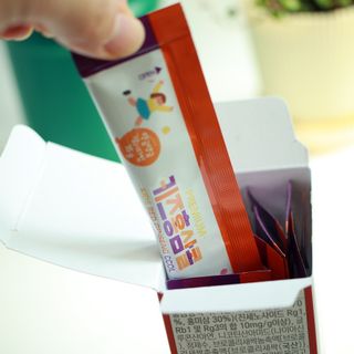 베거스코리아 [콜리케어] 키즈 홍삼콜리 딸기맛 14포 — 5점을 준 리뷰어가 2021년 5월 올린 사용 사진