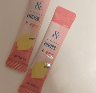 비타앤C 레몬맛, 망고맛 — 5점을 준 리뷰어가 2021년 4월 올린 사용 사진