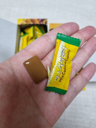 (주) 피치코리아 믹스커피캔디76g x2개입 — 5점을 준 리뷰어가 2022년 11월 올린 사용 사진