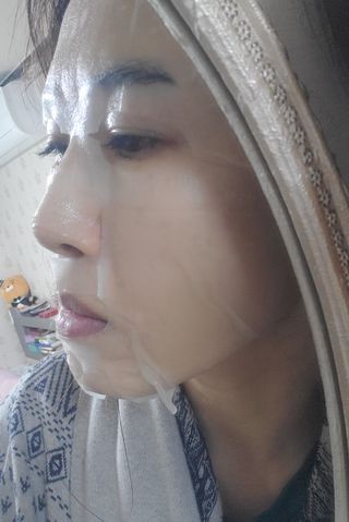 체르엠 그린 케비어 더블워터 마스크팩 5매입  2팩 — 4점을 준 리뷰어가 2021년 11월 올린 사용 사진