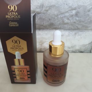 자민경 크레마카라콜 울트라 90 프로폴리스 앰플 — 5점을 준 리뷰어가 2020년 12월 올린 사용 사진