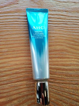 [NEW 탄력유턴 아이크림] AHC 유스 래스팅 리얼 아이크림 포 페이스 — 5점을 준 리뷰어가 2021년 1월 올린 사용 사진