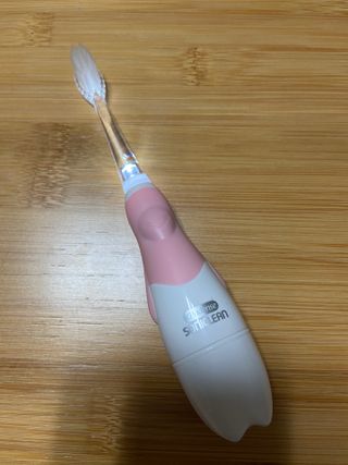 [오라덴스] 99.9 항균 칫솔모_키즈 진동칫솔 2,3단계 중 택 1 — 5점을 준 리뷰어가 2021년 7월 올린 사용 사진