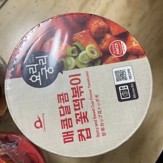 나우  [요리궁리] B타입 ( 매콤, 치즈, 매콤까르보 ) 꽃떡볶이 6개입 세트 — 5점을 준 리뷰어가 2025년 3월 올린 사용 사진