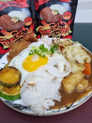 불타 지옥불카레 불지옥맛 180g x 3봉 — 5점을 준 리뷰어가 2021년 6월 올린 사용 사진