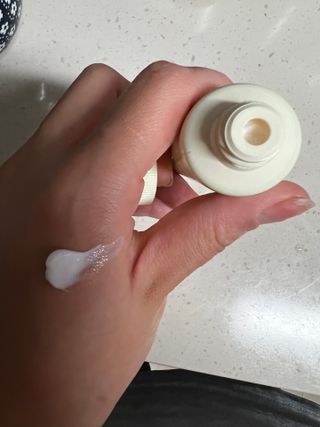 젠바이오 코스메틱스 젠바이오수딩크림]   가려운 피부 & 아토피 원픽 크림 — 5점을 준 리뷰어가 2022년 8월 올린 사용 사진