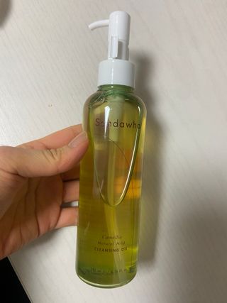 스킨큐어 산다화 순한 클렌징 동백 오일 200ml — 5점을 준 리뷰어가 2023년 5월 올린 사용 사진