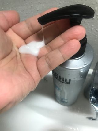 다슈코리아 다슈 데일리 두피 딥 클렌징 샴푸 500ml — 3.5점을 준 리뷰어가 2021년 1월 올린 사용 사진
