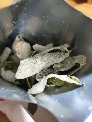 오희숙 전통부각 명인 찹쌀김부각, 찹쌀다시마부각, 황태껍질튀각 총 6봉 — 3점을 준 리뷰어가 2021년 7월 올린 사용 사진