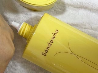 스킨큐어 산다화 유기농 레몬썬크림 — 5점을 준 리뷰어가 2022년 4월 올린 사용 사진