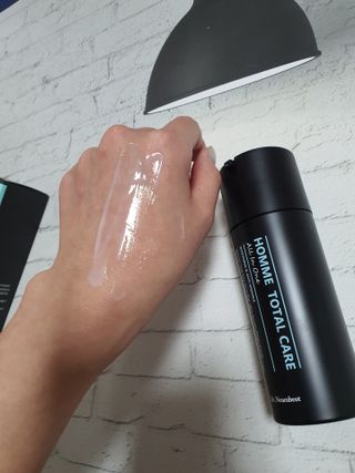 Dr.느루벗 느루벗 옴므 토탈 케어 올인원 118ml 남자 남성 스킨 로션 에센스 크림 화장품 — 3점을 준 리뷰어가 2021년 4월 올린 사용 사진