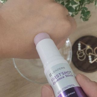 리더스코스메틱 리더스 퍼스트 샷 에센스 스틱 2종 — 5점을 준 리뷰어가 2022년 4월 올린 사용 사진