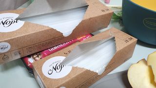 노플(NOPL) 노플 친환경 바이오 산화 생분해  항균 일회용 위생 비닐장갑 100매 + 지퍼백 소형, 대형 — 5점을 준 리뷰어가 2021년 9월 올린 사용 사진