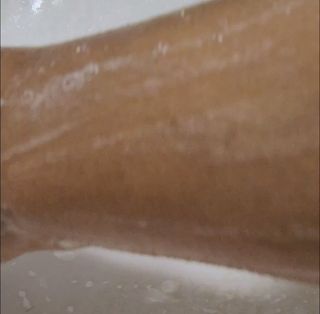 [닥터문] 센텔라 시카케어 화이트머스크 바디워시 1000ml — 5점을 준 리뷰어가 2023년 6월 올린 사용 사진
