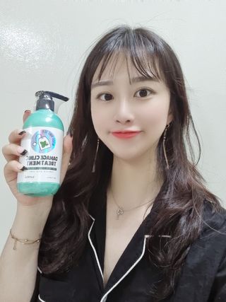 썸헤어 / SUMHAIR 썸헤어 데미지 클리닉 샴푸+트리트먼트 네롤리&민트티 — 5점을 준 리뷰어가 2021년 5월 올린 사용 사진