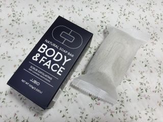 제이제이바이오 허브마사지바 올인원 알약비누 — 4점을 준 리뷰어가 2022년 4월 올린 사용 사진