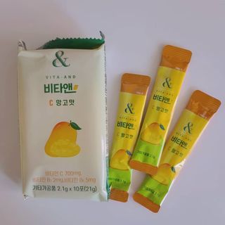 비타앤C 레몬맛, 망고맛 — 3점을 준 리뷰어가 2021년 6월 올린 사용 사진