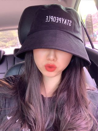 [스테이피플] STAYPEOPLE BUCKET HAT (BLACK) — 5점을 준 리뷰어가 2022년 9월 올린 사용 사진