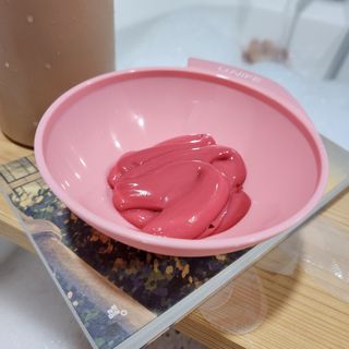 [유니프] 헤어 샤이니 핑크 컬러 트리트먼트 500g — 3점을 준 리뷰어가 2024년 1월 올린 사용 사진