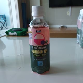 더그레잇티 콤부차 [매일유업] 더그레잇티 44kcal 콤부차 300ml *12개입 (오리지널 6개+베리리치 6개) — 5점을 준 리뷰어가 2023년 7월 올린 사용 사진