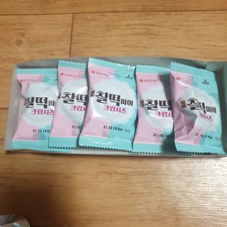 롯데제과 찰떡파이 크림치즈 — 5점을 준 리뷰어가 2021년 5월 올린 사용 사진
