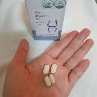 프리마인 평생 써야하는 관절의 건강을 위한 완벽설계 솔루션 관절n마디케어 플러스 120정 — 5점을 준 리뷰어가 2021년 10월 올린 사용 사진