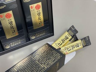 [광동제약] 광동 광옥고 홍삼 본 30포+쇼핑백 증정 — 5점을 준 리뷰어가 2021년 12월 올린 사용 사진