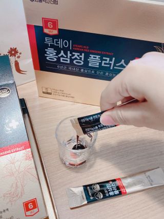 서울약사신협_투데이홍삼정플러스스틱_10g x 30포 — 5점을 준 리뷰어가 2021년 6월 올린 사용 사진