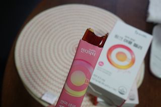 인디닥터 면역 생생 핑크 이뮨 젤리 + 타이탄 BCAA 프로틴 젤리스틱 — 5점을 준 리뷰어가 2022년 3월 올린 사용 사진
