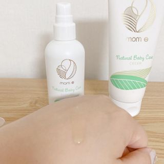 mom e 맘이 내추럴 베이비 케어 크림+바디오일 — 5점을 준 리뷰어가 2021년 1월 올린 사용 사진