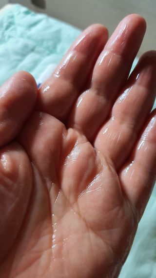 바이오오일 [바이오-오일] 스킨케어 오일 내추럴 60ml — 5점을 준 리뷰어가 2021년 6월 올린 사용 사진