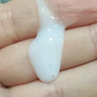 방방곳곳 편림초 마이크로바이옴 샴푸 — 5점을 준 리뷰어가 2022년 4월 올린 사용 사진