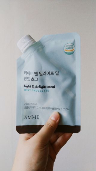 아므_이너뷰티 라이트 앤 딜라이트 밀 민트 초코 — 4점을 준 리뷰어가 2021년 8월 올린 사용 사진