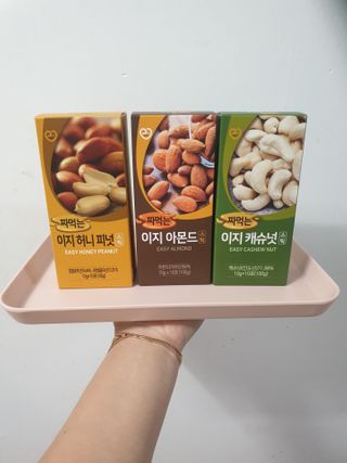 짜먹는 이지견과 짜먹는 이지아몬드, 짜먹는 이지허니피넛, 짜먹는 이지캐슈넛 각 10g X  10포 — 5점을 준 리뷰어가 2021년 2월 올린 사용 사진