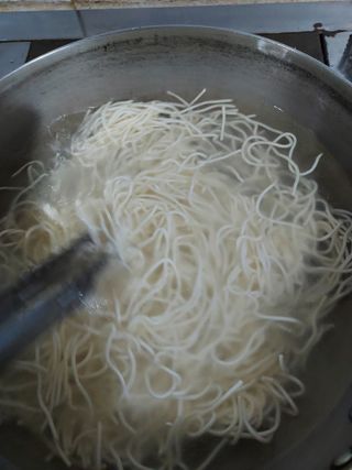 [한면원] 비빔국수 2인분 — 5점을 준 리뷰어가 2023년 3월 올린 사용 사진