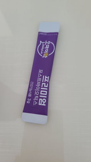 [유산균] 오마이락 프리미엄 포스트바이오틱스 30P — 5점을 준 리뷰어가 2022년 11월 올린 사용 사진