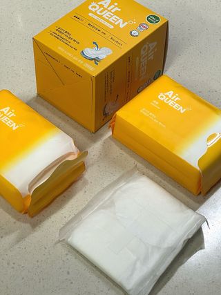 에어퀸 뉴브레스 유기농 생리대 4종 (팬티라이너 20P + 중형 10P + 대형 10P + 오버나이트 8P)_체험단 — 5점을 준 리뷰어가 2024년 6월 올린 사용 사진