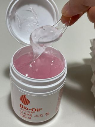 바이오오일 [바이오-오일] 드라이 스킨 젤 100ml — 5점을 준 리뷰어가 2021년 10월 올린 사용 사진
