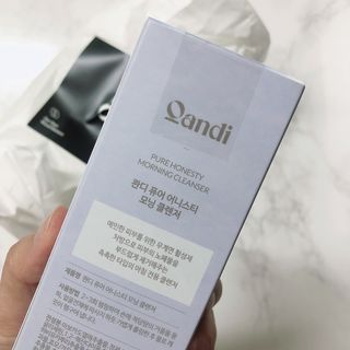 헤어플러스 콴디 아침세안제 폼클렌징 퓨어 어니스티 모닝클렌저 — 5점을 준 리뷰어가 2021년 5월 올린 사용 사진