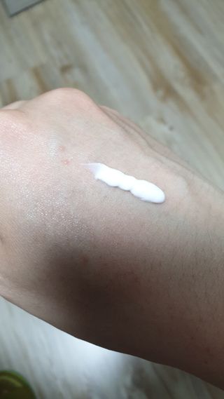 이지듀 RX 센시티브 베리어 카밍크림 — 3점을 준 리뷰어가 2021년 6월 올린 사용 사진
