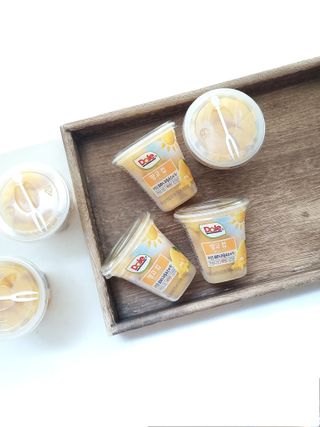 돌 MF[Dole] 파인애플컵/망고컵/복숭아컵 198g 6입X1박스 (맛 1가지 랜덤 발송) — 5점을 준 리뷰어가 2024년 5월 올린 사용 사진