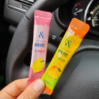 비타앤C 레몬맛, 망고맛 — 5점을 준 리뷰어가 2021년 6월 올린 사용 사진