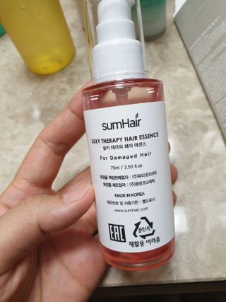 썸헤어 / SUMHAIR 썸헤어 실키 테라피 헤어 에센스 — 5점을 준 리뷰어가 2021년 6월 올린 사용 사진