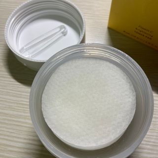 산다화 비타민씨 화이트닝 토너 패드 — 5점을 준 리뷰어가 2023년 9월 올린 사용 사진