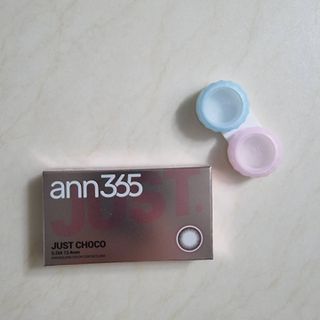 앤365 [ANN365LENS] 저스트 블랙, 초코 2종 중 택일 — 5점을 준 리뷰어가 2021년 11월 올린 사용 사진