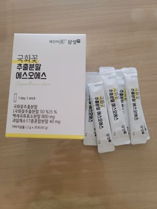 체인미 국화꽃 추출분말 에스오에스 곡류효소 과일채소 17종 혼합 분말 스틱 — 4점을 준 리뷰어가 2021년 11월 올린 사용 사진