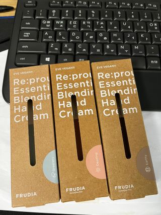 [후르디아] 끈적임 없는 착한성분 비건  핸드크림 3종 — 4.5점을 준 리뷰어가 2021년 11월 올린 사용 사진